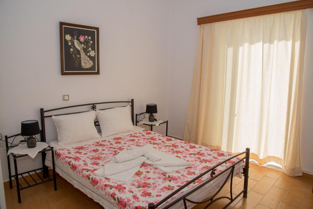 Sette Isole Countryside Apartment Athanion Bagian luar foto